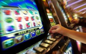 lll bet app